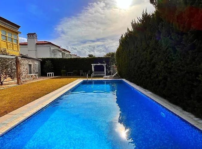 Leo Serenes فندق ألاتشاتي